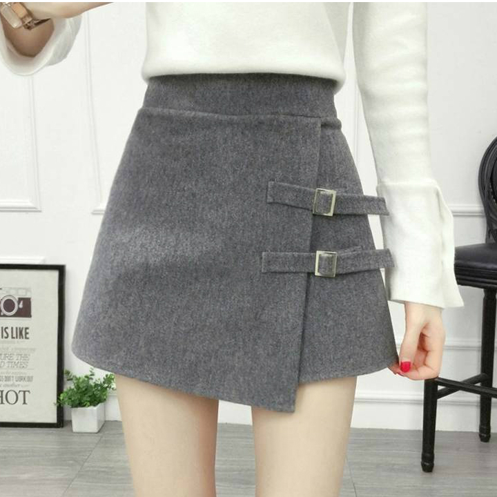 váy quần tà xéo nhiều nút