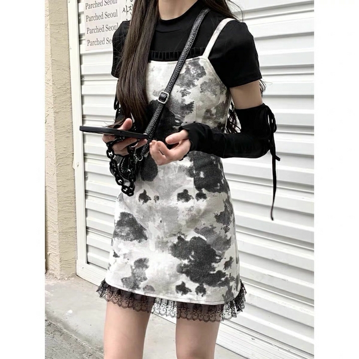 Đầm hai dây phối ren loang màu