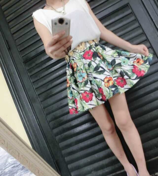váy đầm hoa sát nách nữ tính